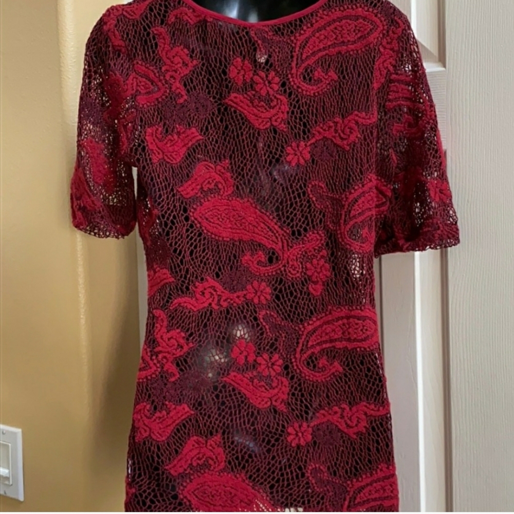 Bke boutique paisley red top